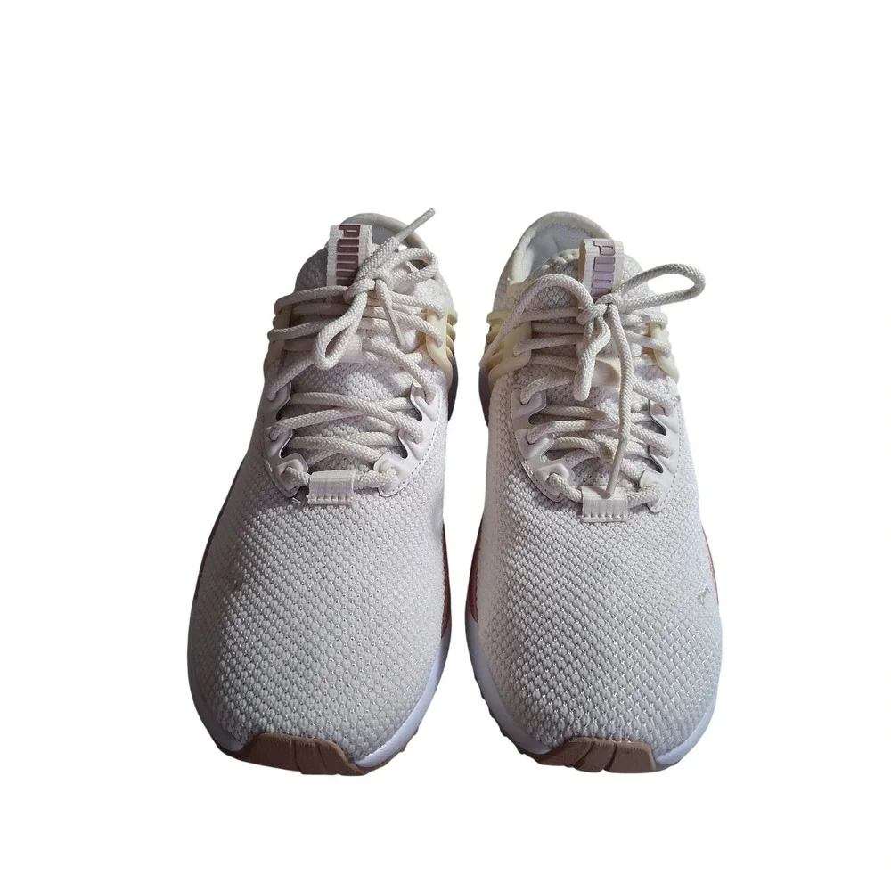 PUMA Women's size 8 Pacer Future Lux Athletic‎ Loungewear Comfort Prep Sneakers